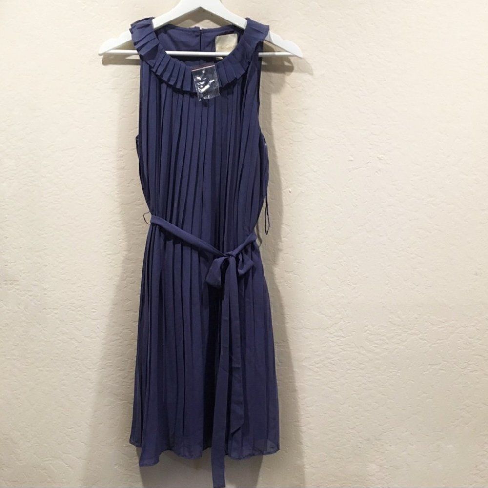 NWOT Mod Cloth Anthropologie Pleated Blue dress Sm